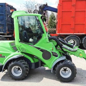 Multifunkcionalna zglobna mašina