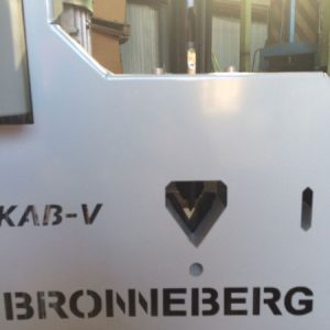 Mašina za guljenje kablova