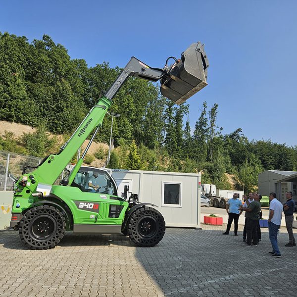 demonstracija rada SENNEBOGEN 340G mašine (1)