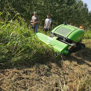Robot kosačica za grmlje, šiblje i visoku travu (1) Robot kosačica za grmlje, šiblje i visoku travu (1)